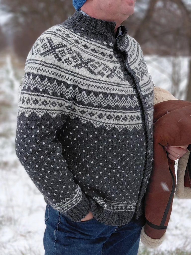 Męski sweter rozpinany Winters Night Enchantment Jacket z żakardowym wzorem