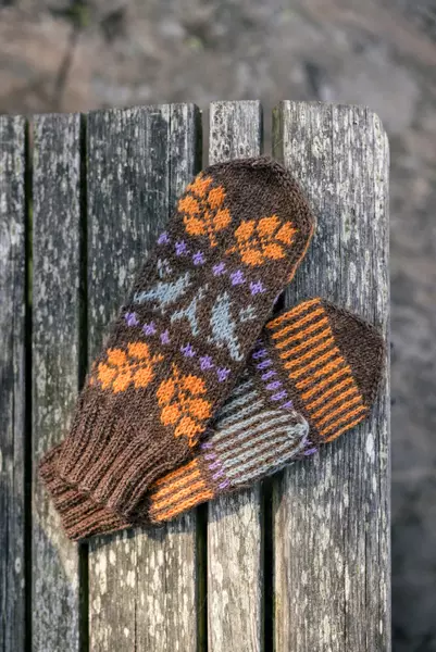 Novita Nalle zestaw do dziergania rekawiczek z zakardem sklep woolloop Novita Nalle zestaw do dziergania rekawiczek z zakardem sklep woolloop