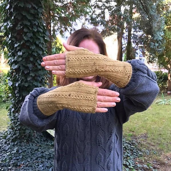 mitenki dziergane z wloczki iaque 1 medium2 mitenki dziergane z wloczki iaque 1 medium2