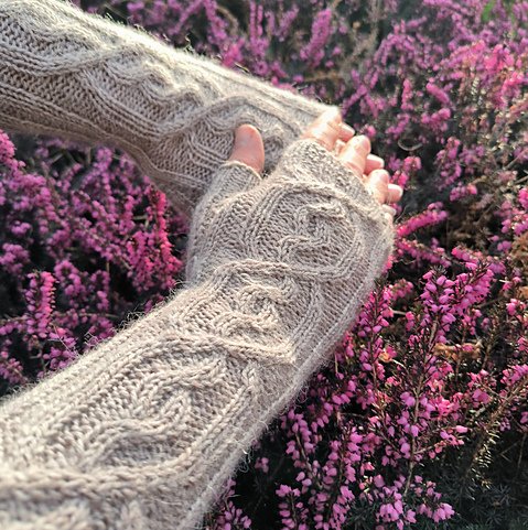 mitenki Polymnia wzor Sari Nordlund woolloop Novita Nalle alpakka (2) mitenki Polymnia wzor Sari Nordlund woolloop Novita Nalle alpakka (2)