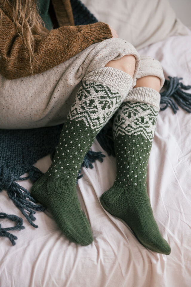 urpu sukat Żakardowe skarpety Urpu z włóczki Novita Nalle